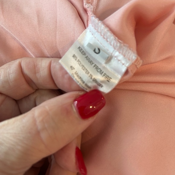 Women’s Pink Night Gown with Lace
Size S - Picture 4 of 4